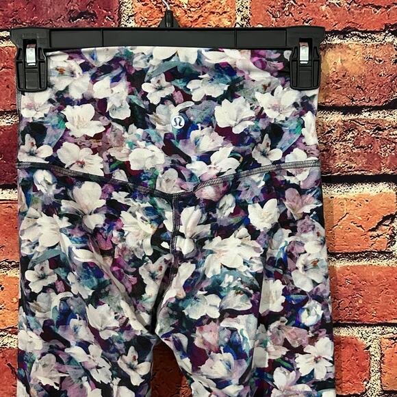 lululemon leggings size 4 - Picture 5 of 10